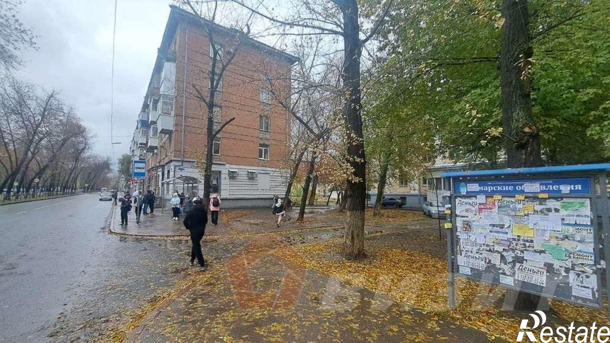 Купить торговое помещение за 9 500 000 рублей на Металлургов проспект, 87