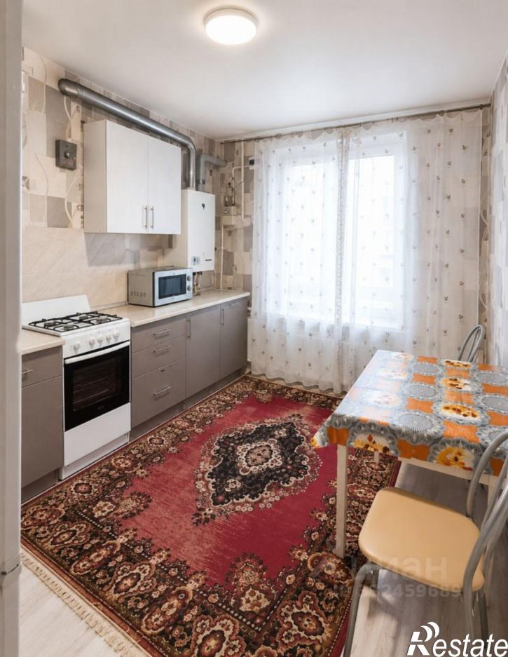 1-комн квартира ул Маршала Устинова, 8,  д. 8