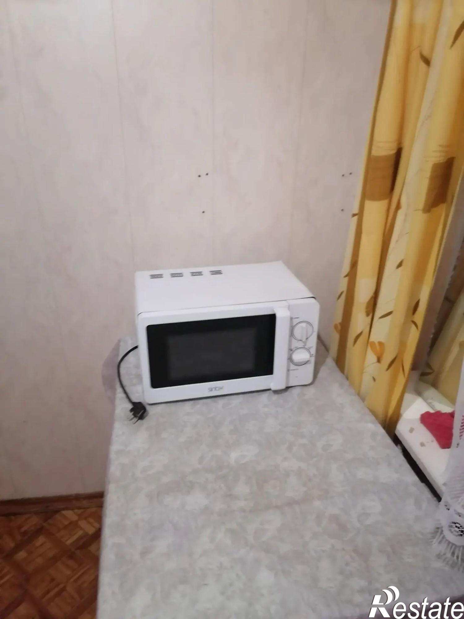 Купить квартиру за 4 200 000 рублей на Мориса Тореза улица, 18