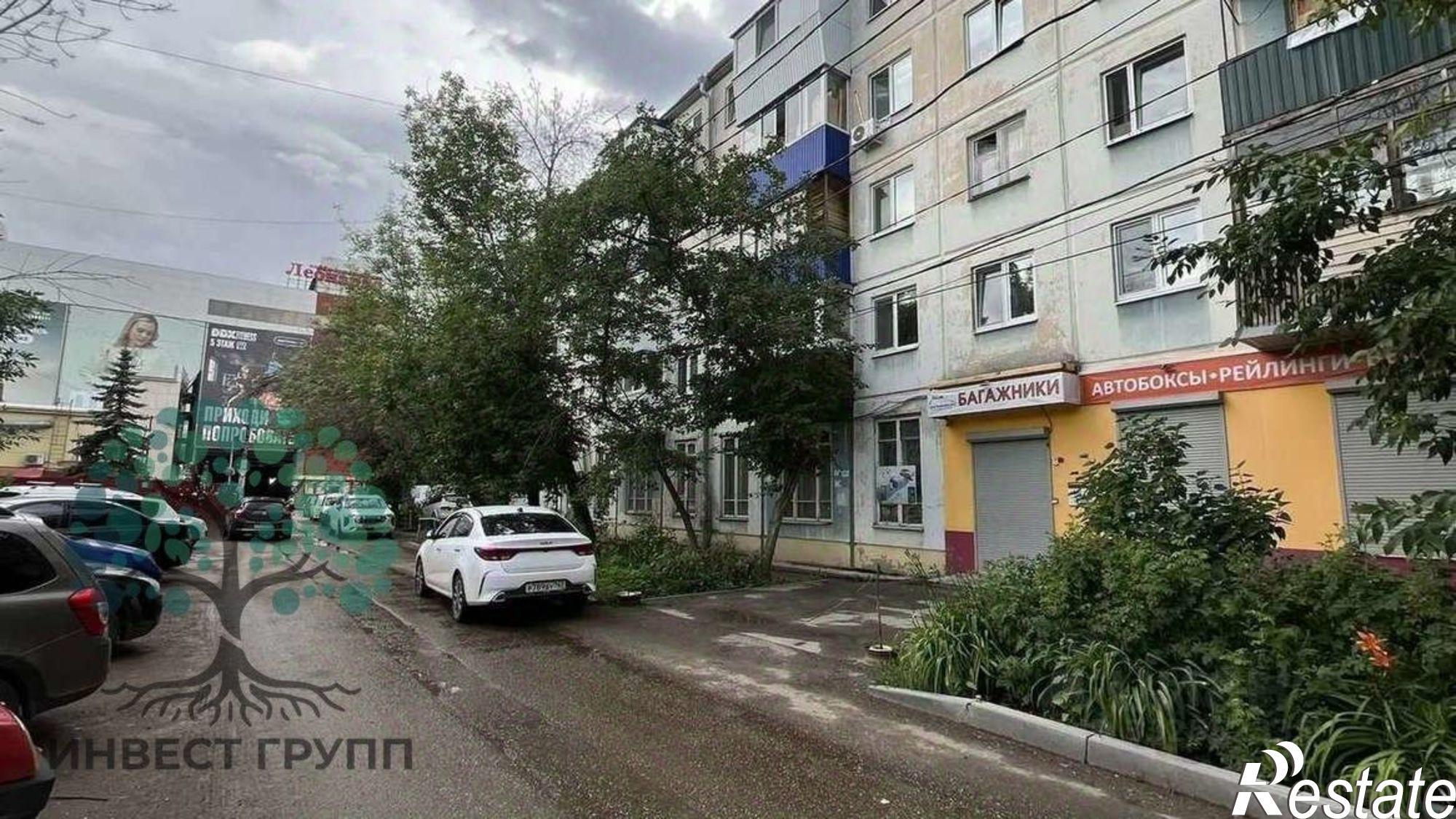Купить торговое помещение за 11 414 400 рублей на ул Авроры, 106