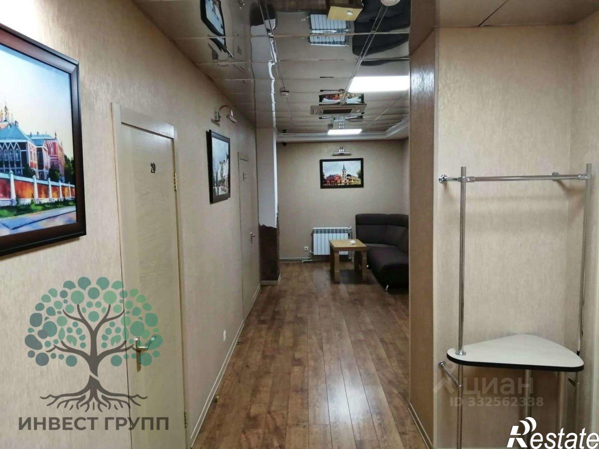 Купить торговое помещение за 94 928 800 рублей на ул Ново-Садовая, 303а