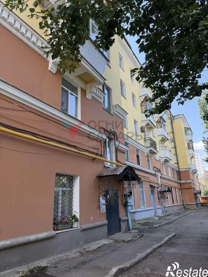 4-комн квартира Никитинская пл, 5/28