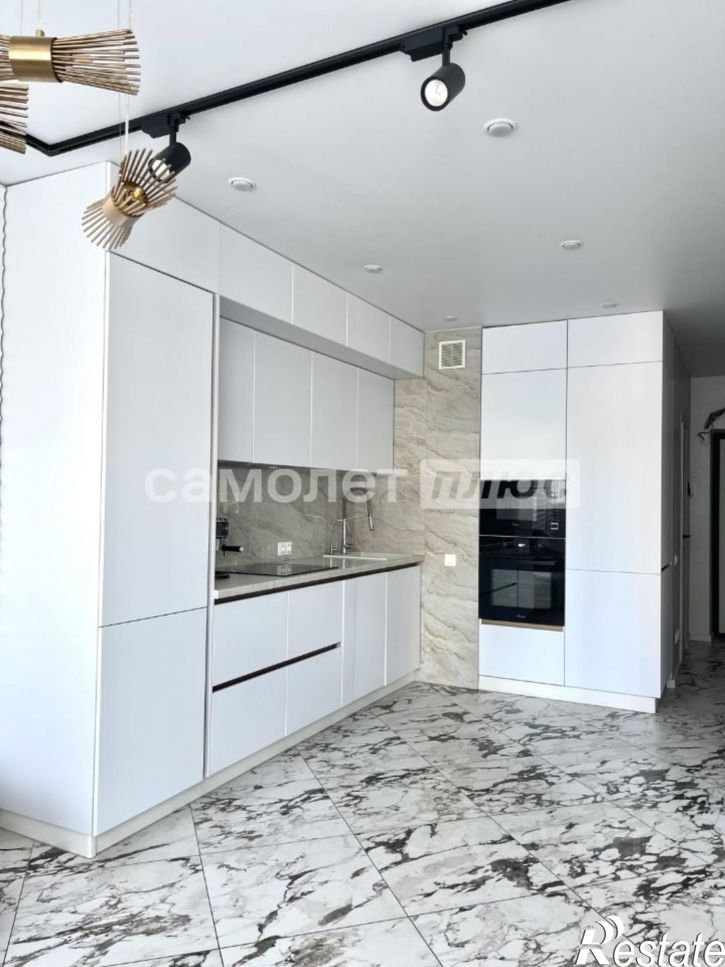 2-комн квартира Маяковского улица, 45