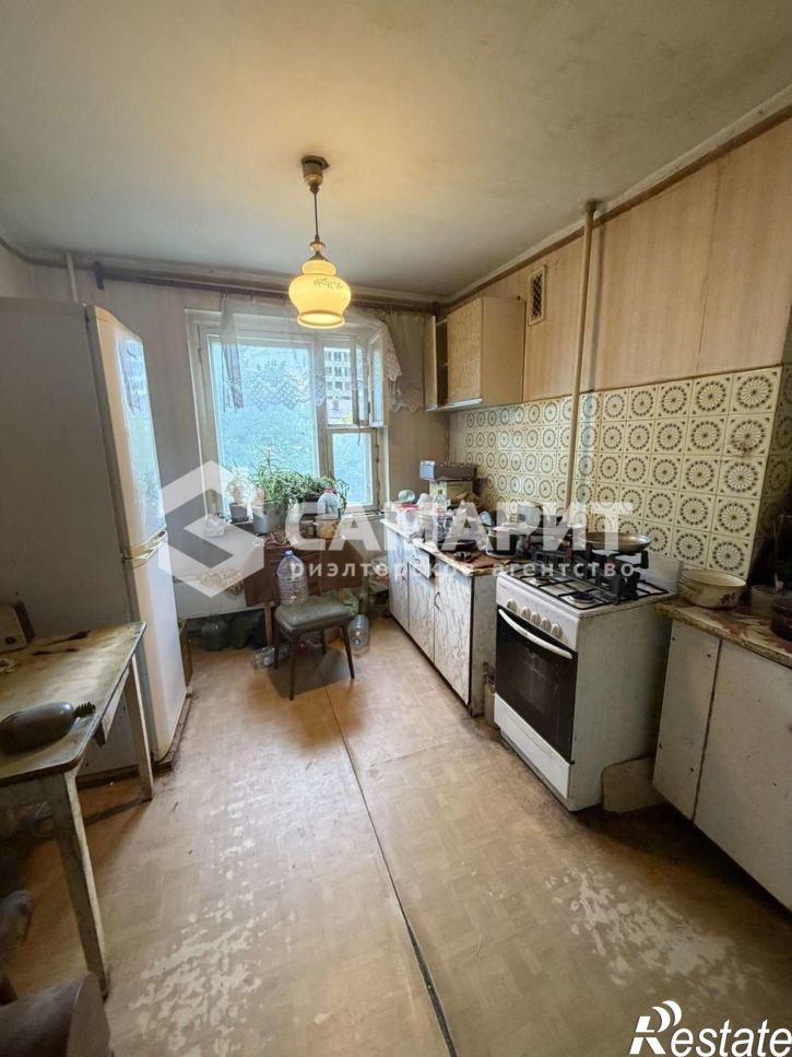 3-комн квартира Советской Армии улица, 223а