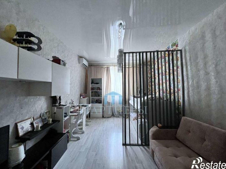 2-комн квартира Строителей улица, 27