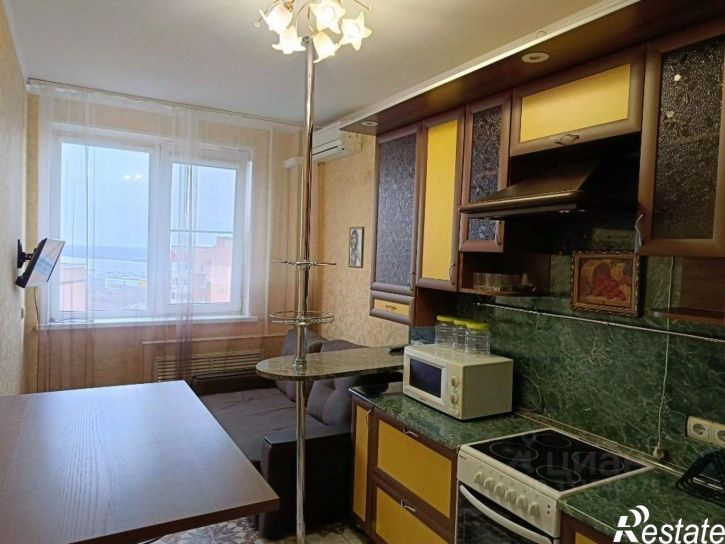 1-комн квартира пр-ка 6-я, 135,  д. 135