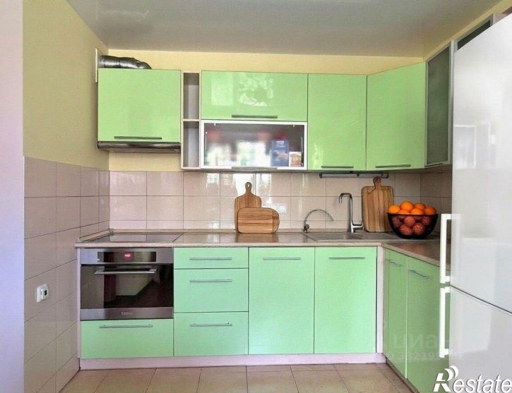 3-комн квартира ул Молодогвардейская, 240,  д. 240