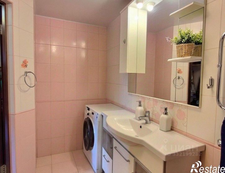 3-комн квартира ул Молодогвардейская, 240,  д. 240