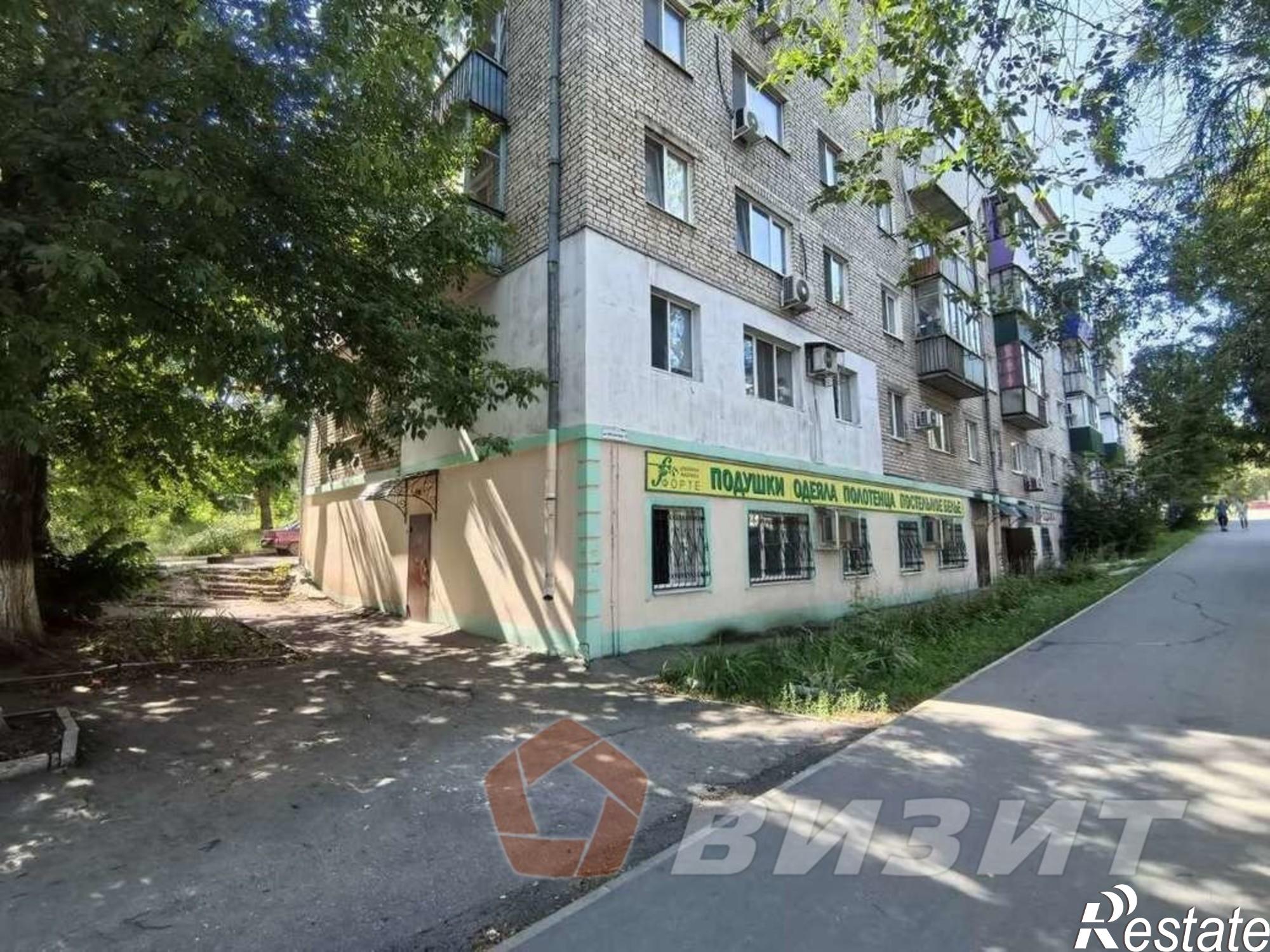 Сдать торговое помещение за 65 000 рублей на Александра Матросова улица, 78