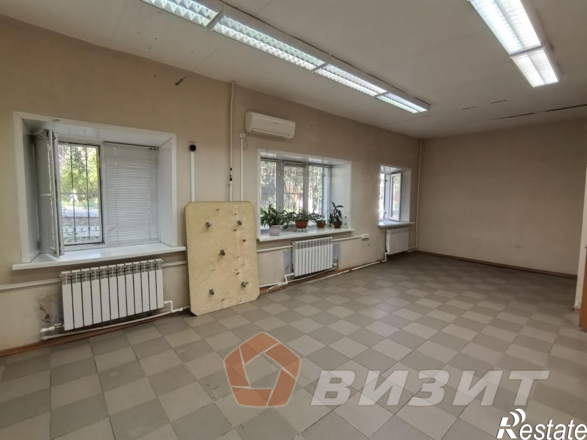 Сдать торговое помещение за 65 000 рублей на Александра Матросова улица, 78
