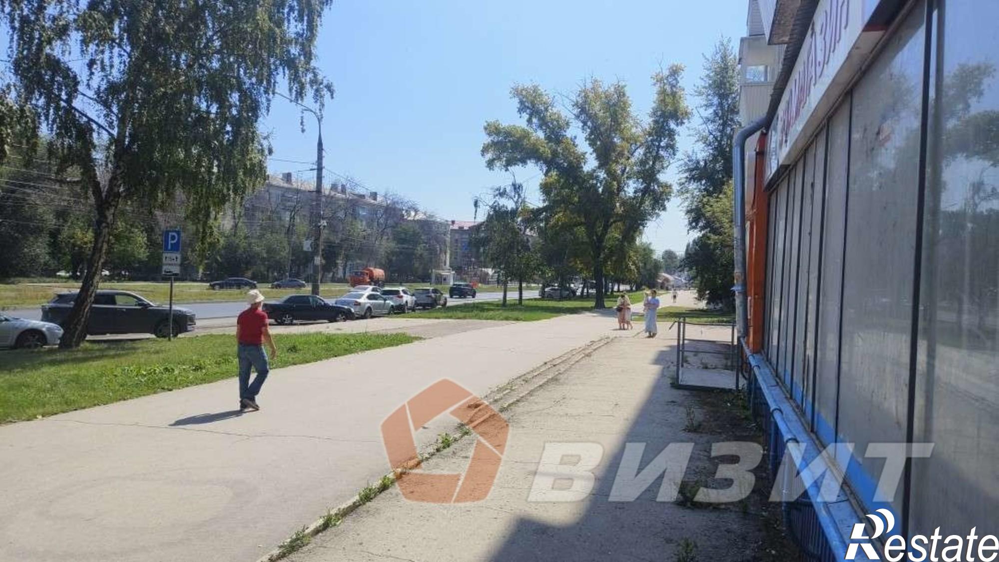 Сдать торговое помещение за 136 500 рублей на 22 Партсъезда улица, 16