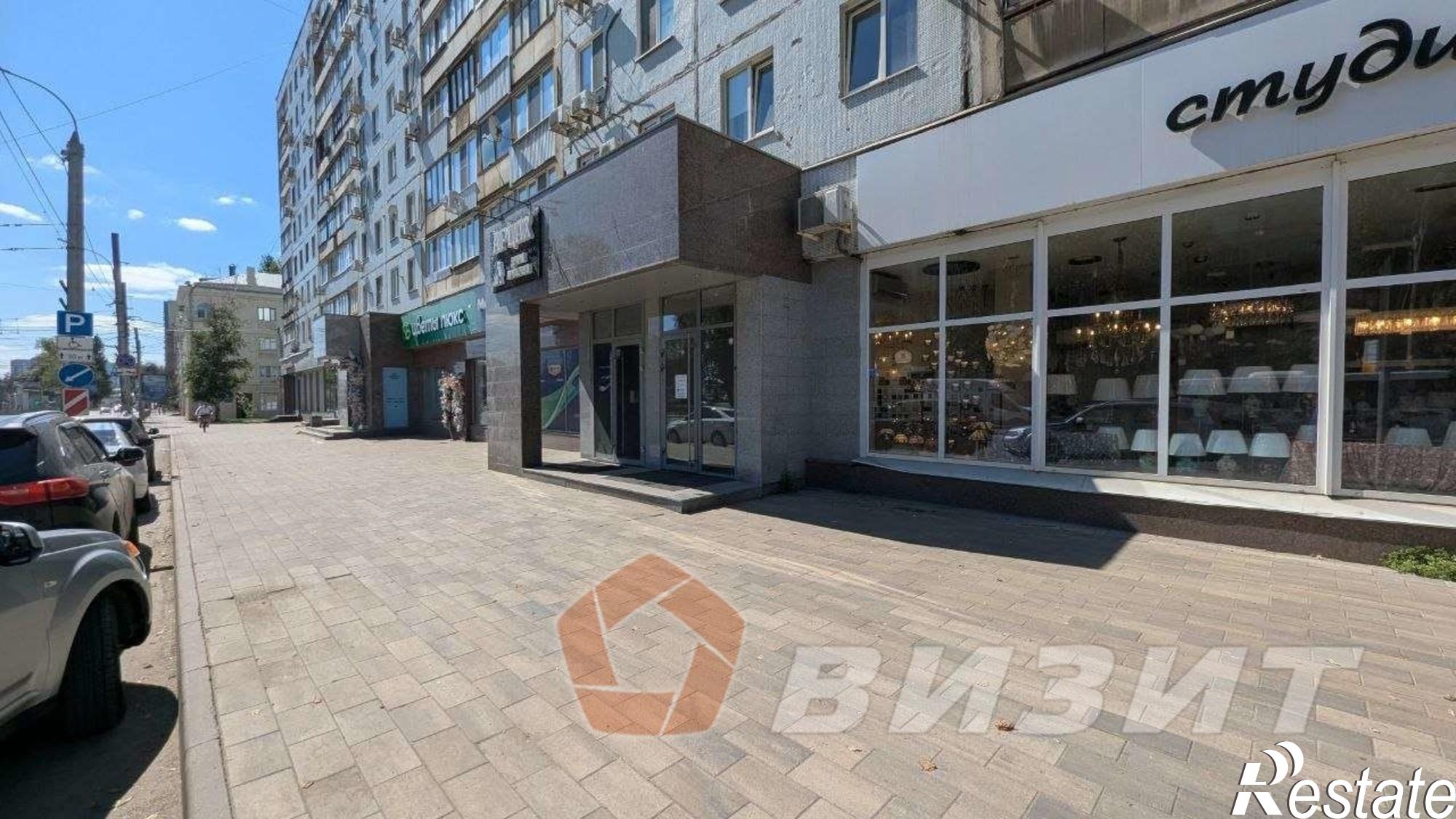 Сдать торговое помещение за 175 500 рублей на Мичурина улица, 46