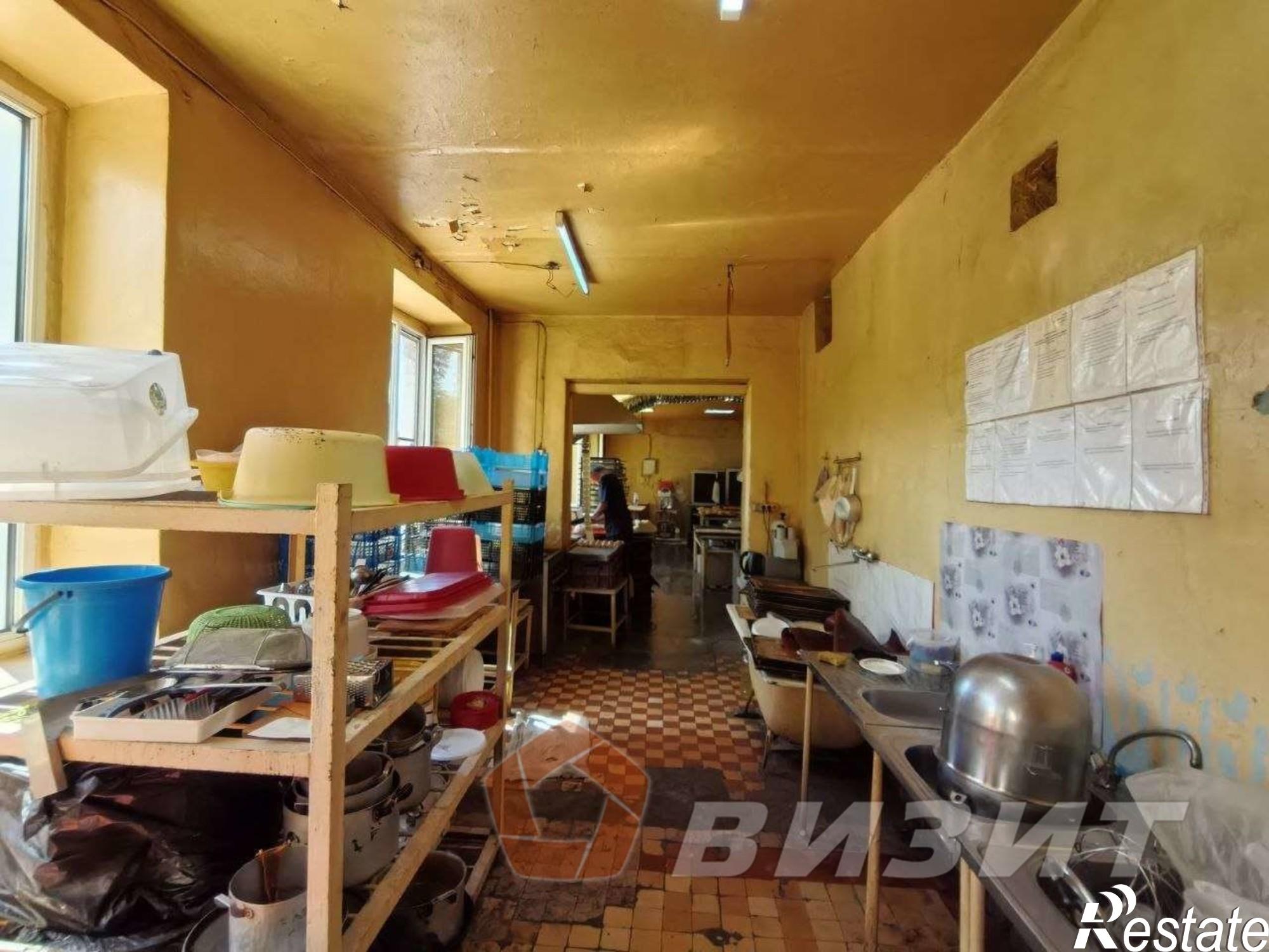 Сдать производственную площадь за 174 000 рублей на Земеца улица, 4