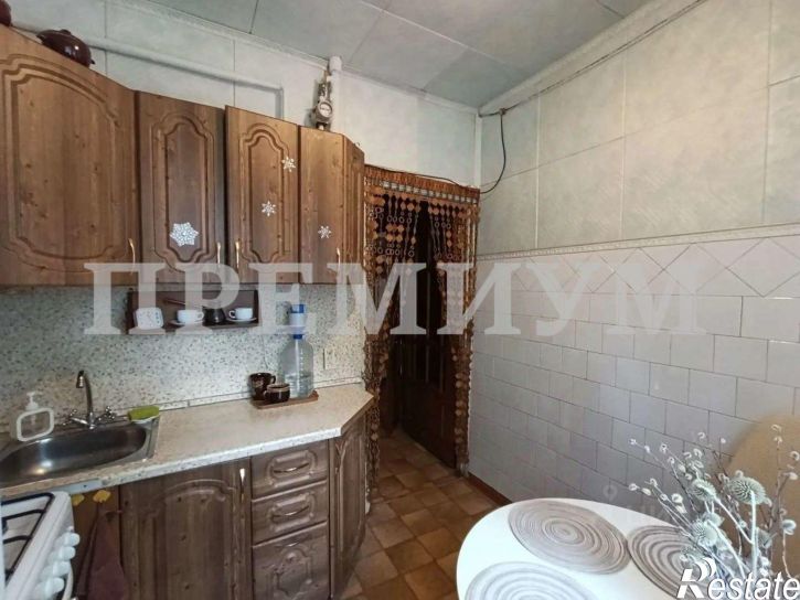 2-комн квартира 11-й кв-л, 19,  д. 19