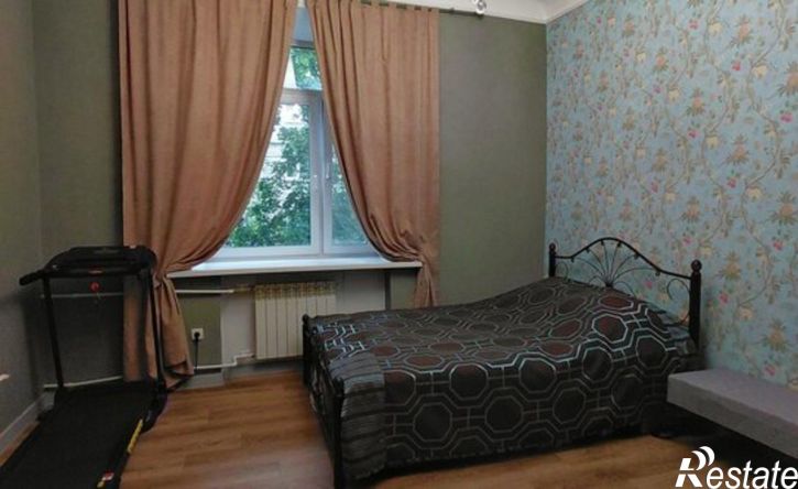 3-комн квартира ул Николая Панова, 4,  д. 4