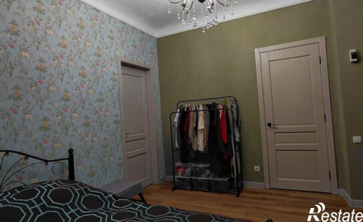 3-комн квартира ул Николая Панова, 4,  д. 4