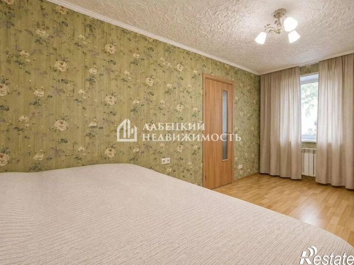 3-комн квартира ул Авроры, 193,  д. 193