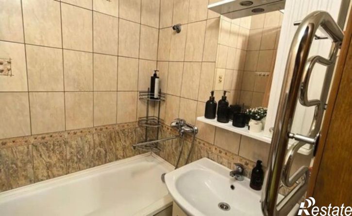 2-комн квартира ул Дыбенко, 122,  д. 122