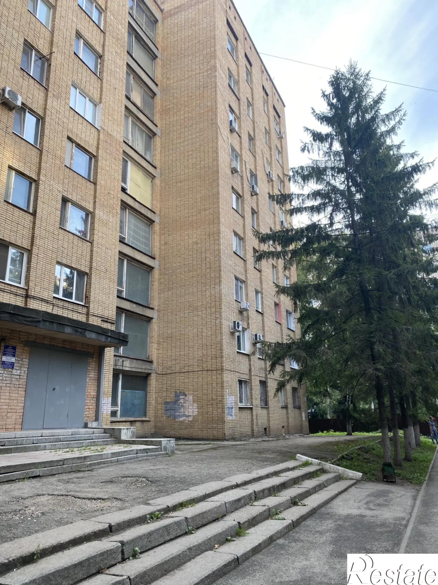 Купить студию за 2 250 000 рублей на Искровская улица, 7