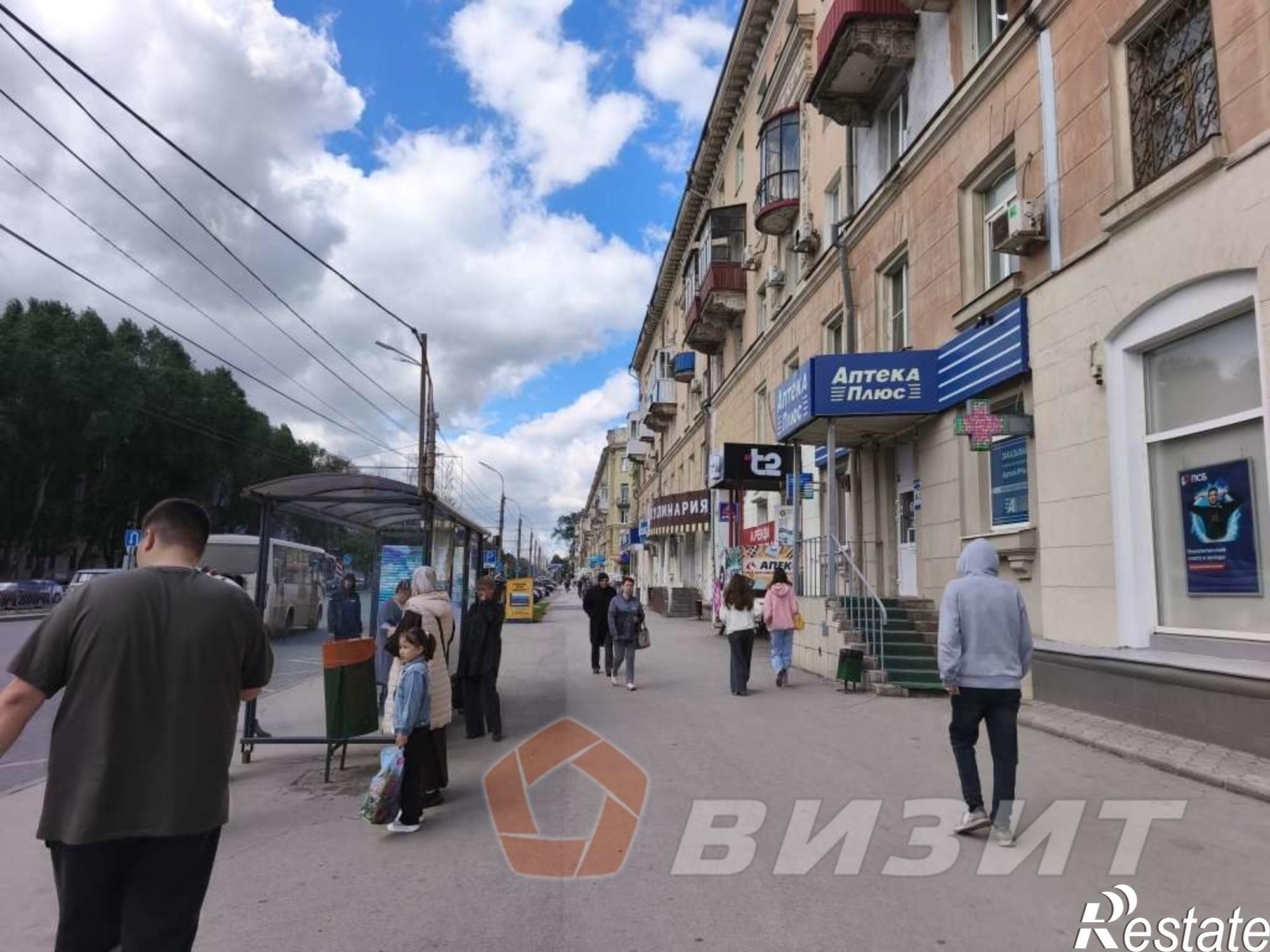 Сдать торговое помещение за 80 000 рублей на Победы улица, 92