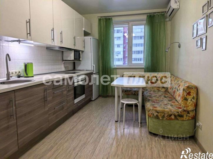 1-комн квартира Революционная улица, 4
