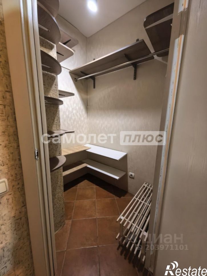1-комн квартира Революционная улица, 4