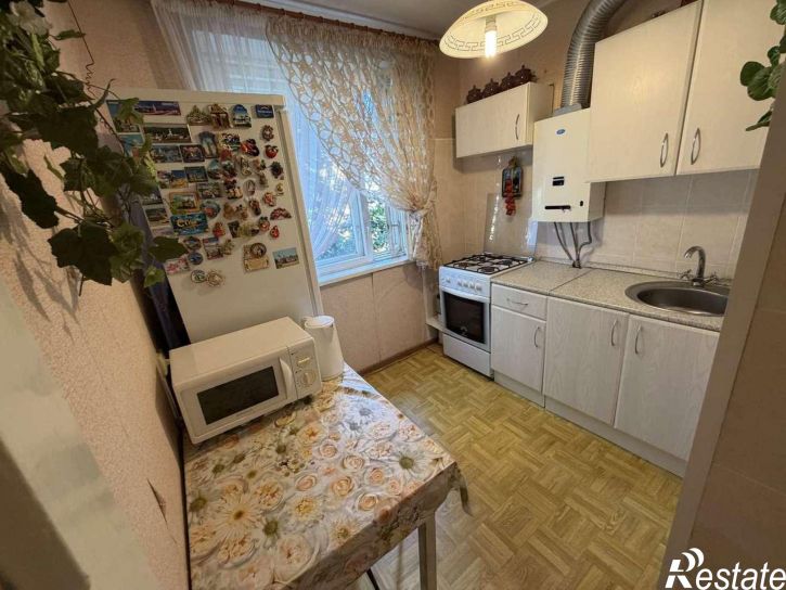2-комн квартира 18 км улица, 15