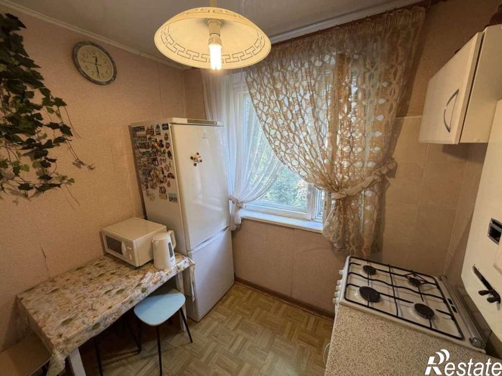 2-комн квартира 18 км улица, 15