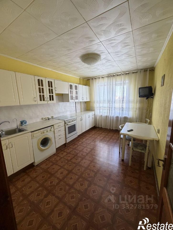 2-комн квартира пер Карякина, 1,  д. 1
