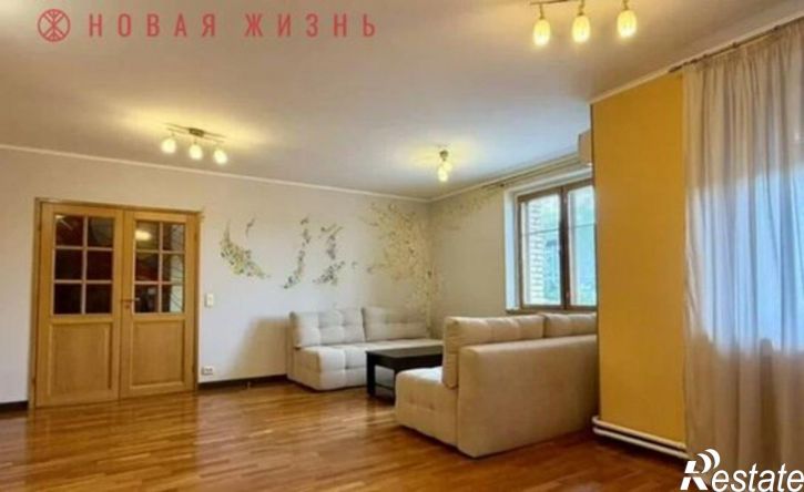 8-комн квартира ул Некрасовская, 94,  д. 94