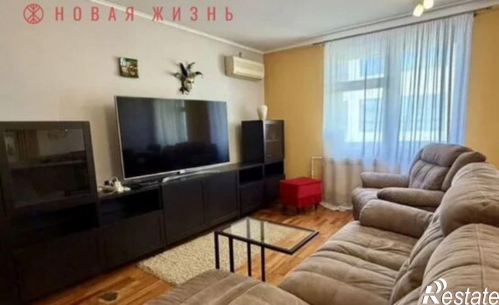 8-комн квартира ул Некрасовская, 94,  д. 94