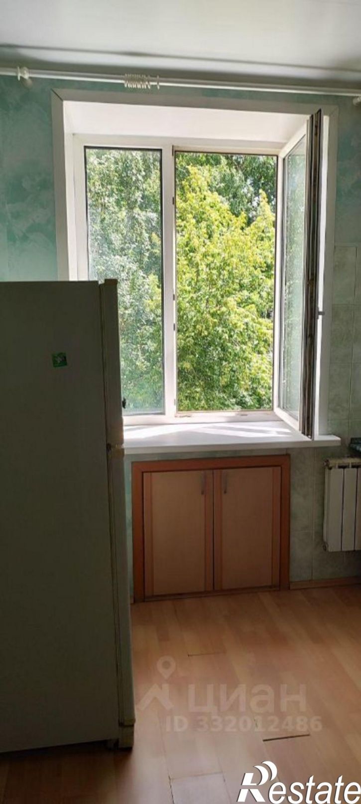 2-комн квартира 10-й кв-л, 15,  д. 15