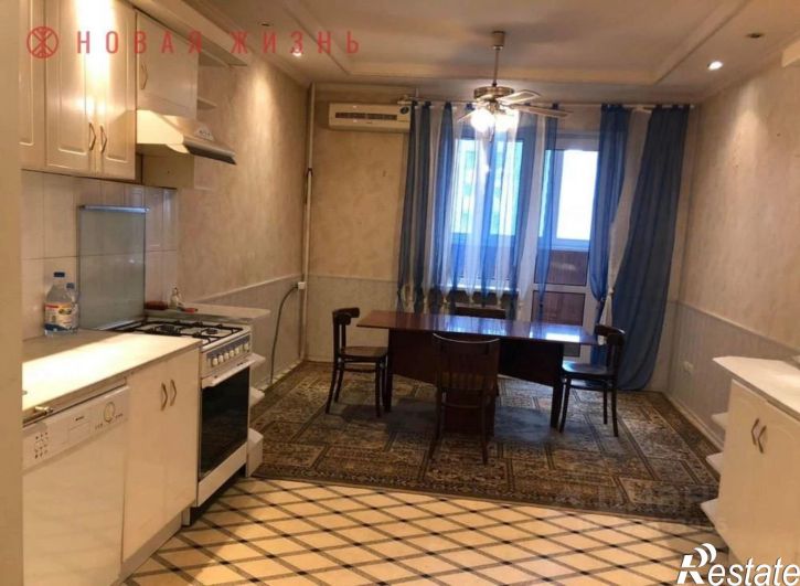 4-комн квартира Арцыбушевская ул, 42
