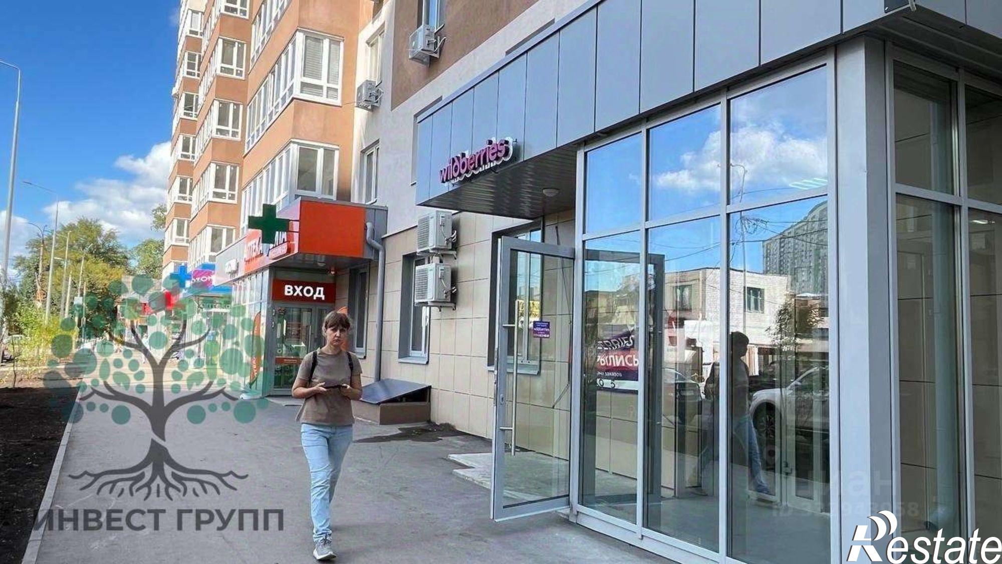 Сдать торговое помещение за 74 400 рублей на ул Дыбенко, 7