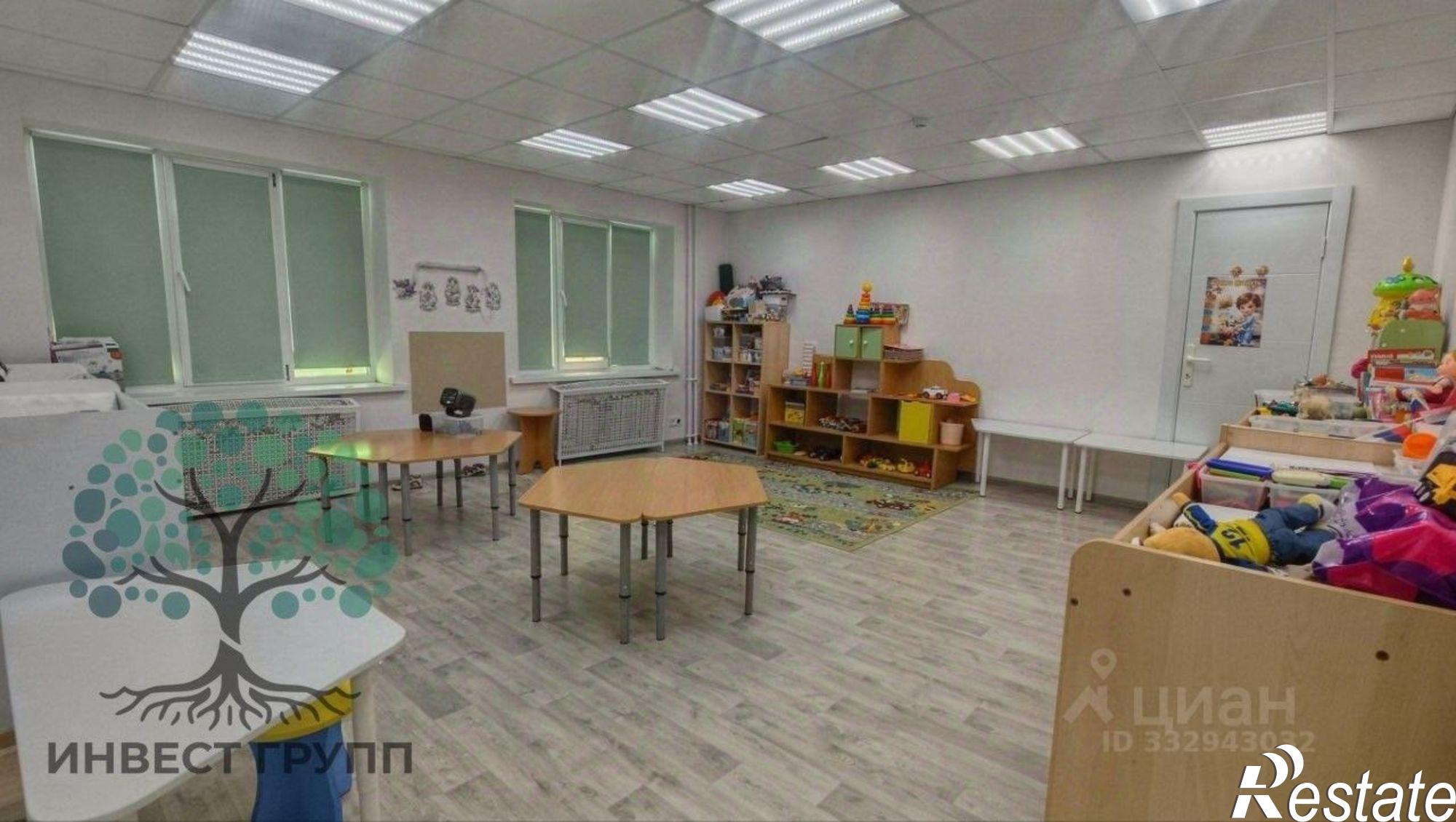 Сдать торговое помещение за 100 000 рублей на 1-й кв-л, 44