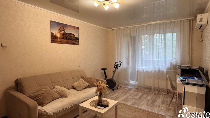 2-комн квартира ул Демократическая, 8,  д. 8