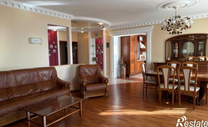 3-комн квартира ул Алексея Толстого, 122,  д. 122