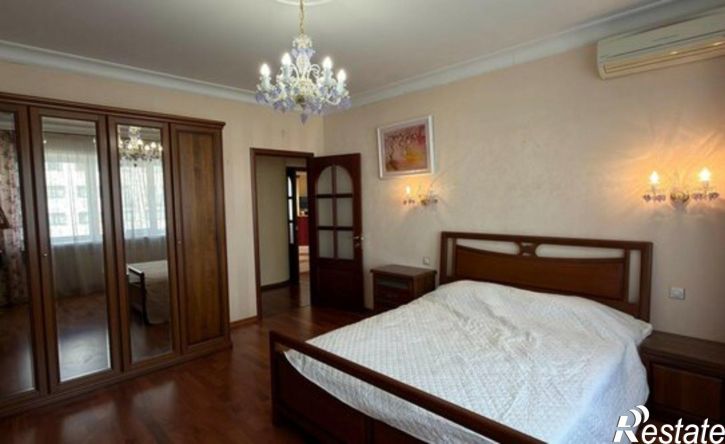 3-комн квартира ул Алексея Толстого, 122,  д. 122