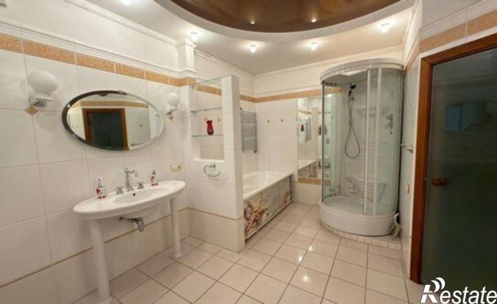 3-комн квартира ул Алексея Толстого, 122,  д. 122