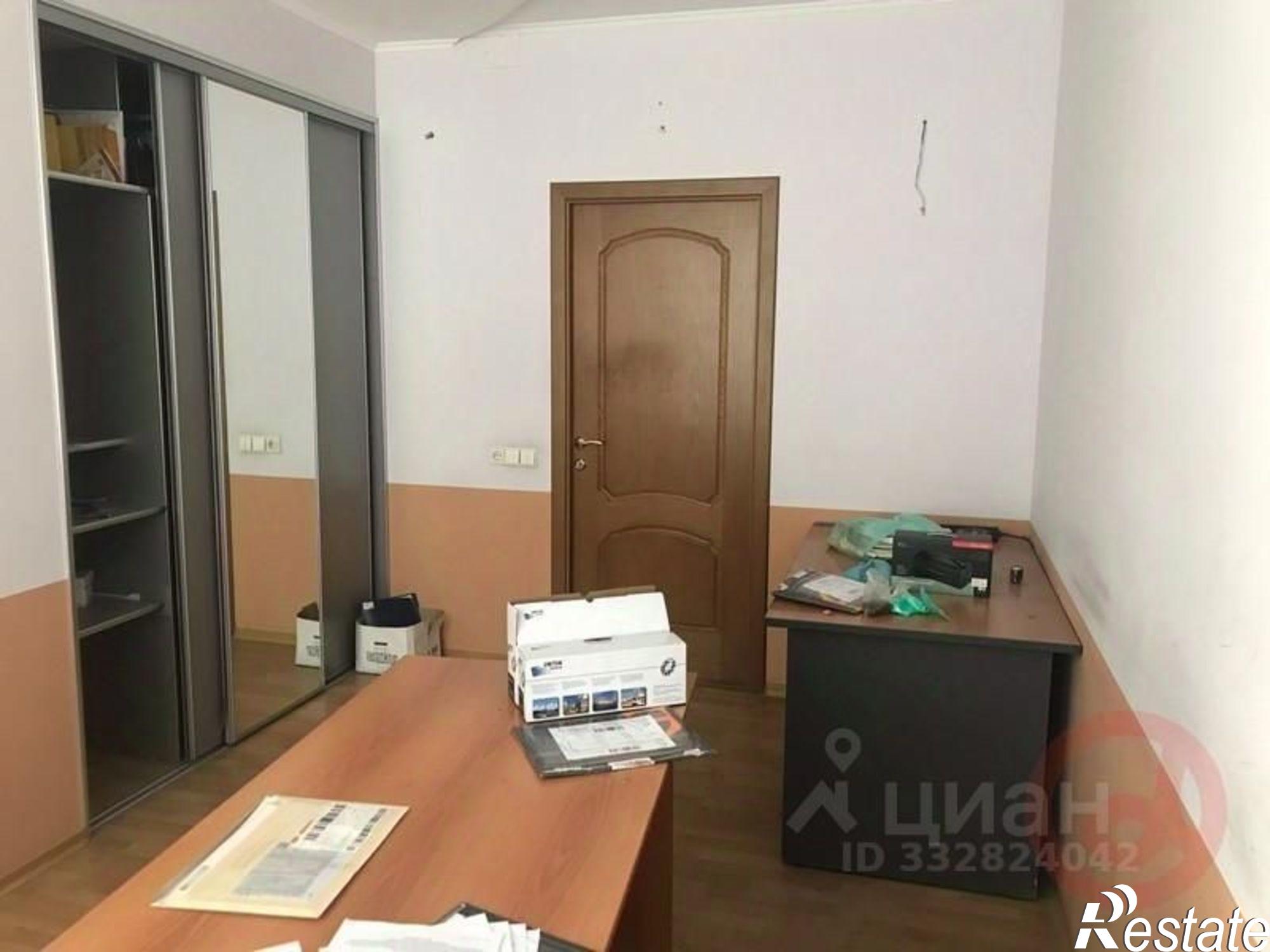 Сдать офис, помещение под офис за 17 100 рублей на ул Часовая, 6