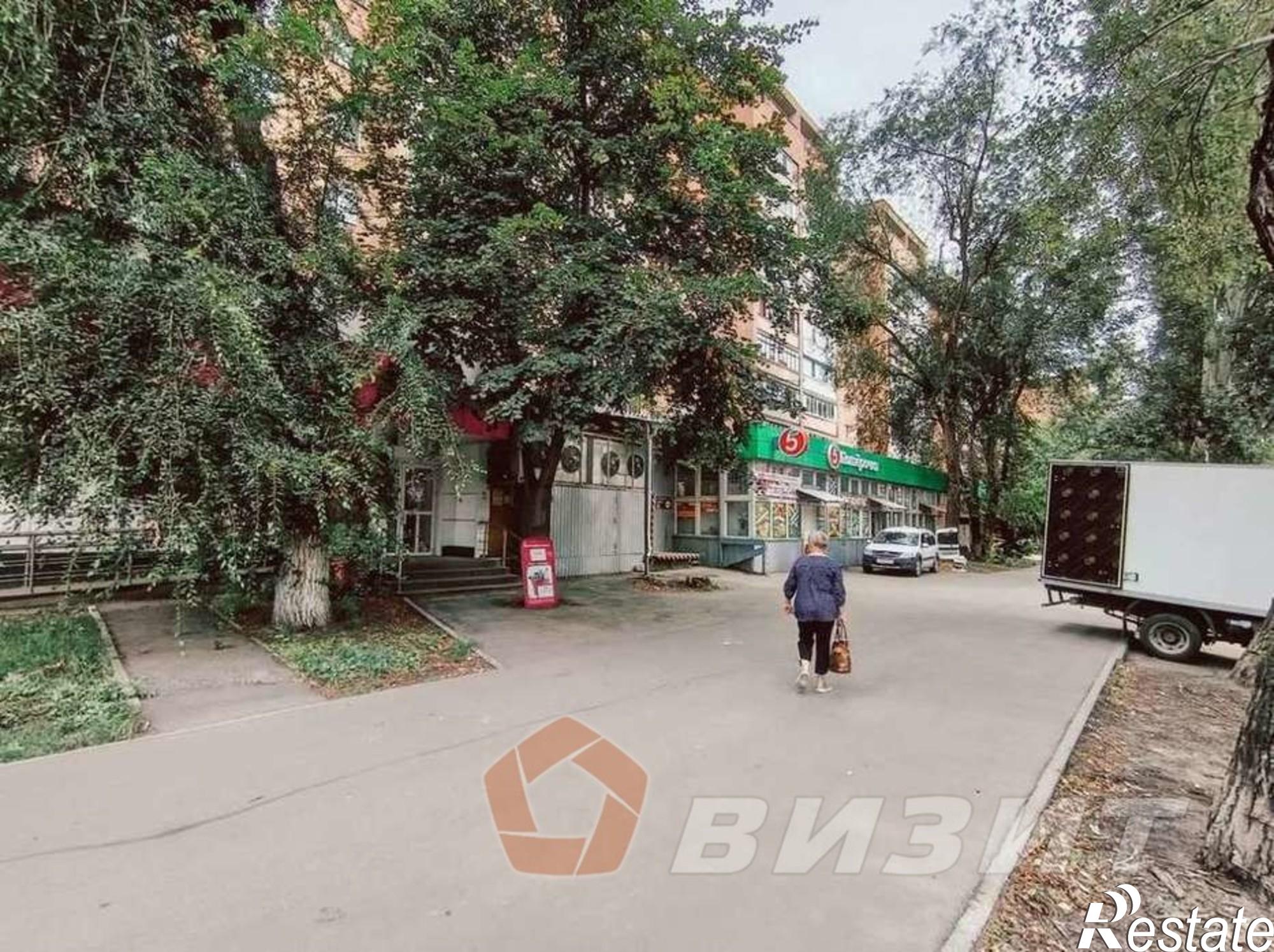 Сдать торговое помещение за 50 000 рублей на Карла Маркса проспект, 318