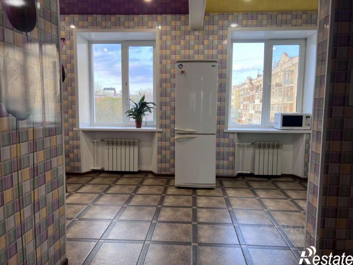 3-комн квартира ул Ново-Садовая, 2,  д. 2