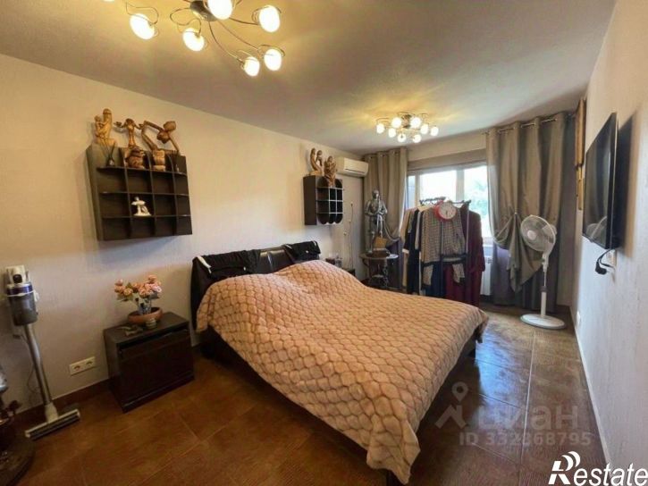 3-комн квартира ул Ново-Вокзальная, 15,  д. 15