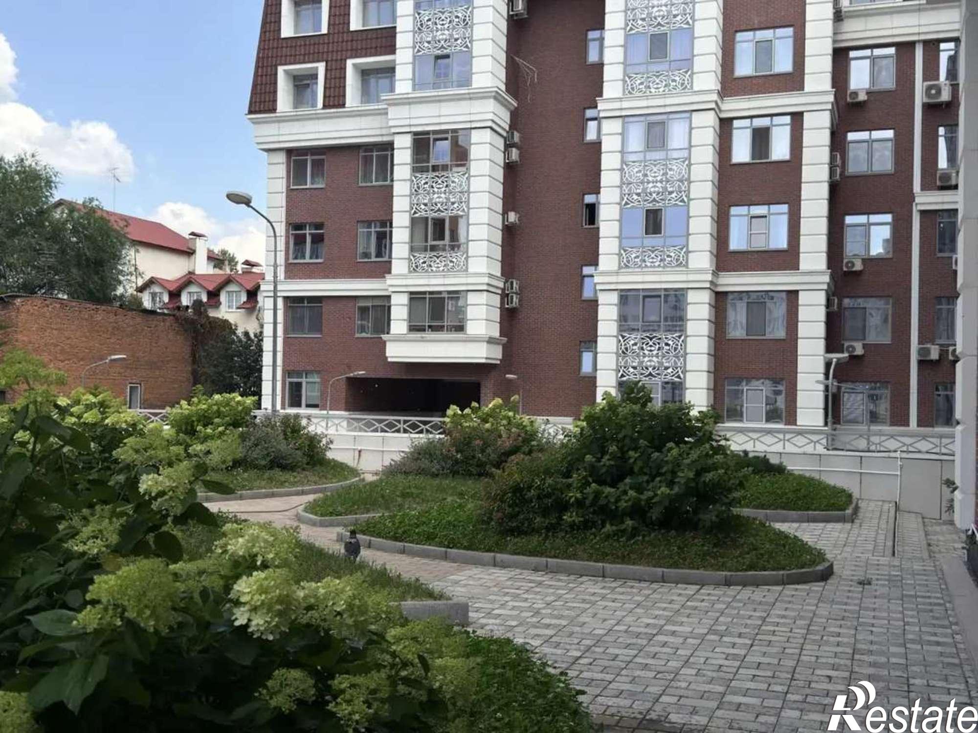 Купить квартиру за 21 500 000 рублей на Водников улица, 33