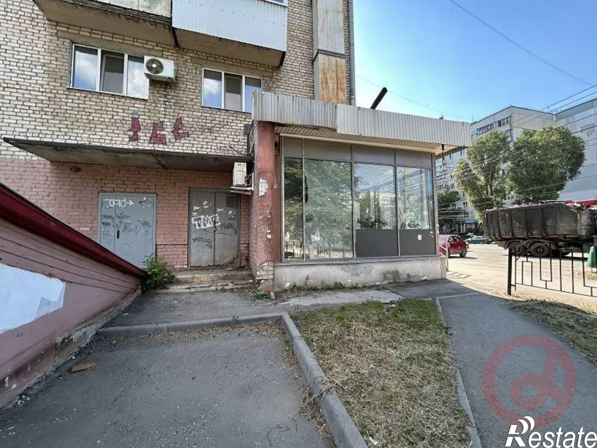 Сдать торговое помещение за 120 000 рублей на Победы улица, 131