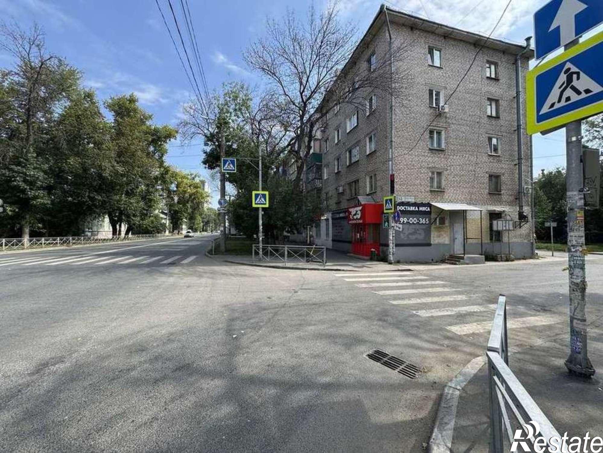 Сдать торговое помещение за 95 000 рублей на Металлургов проспект, 19