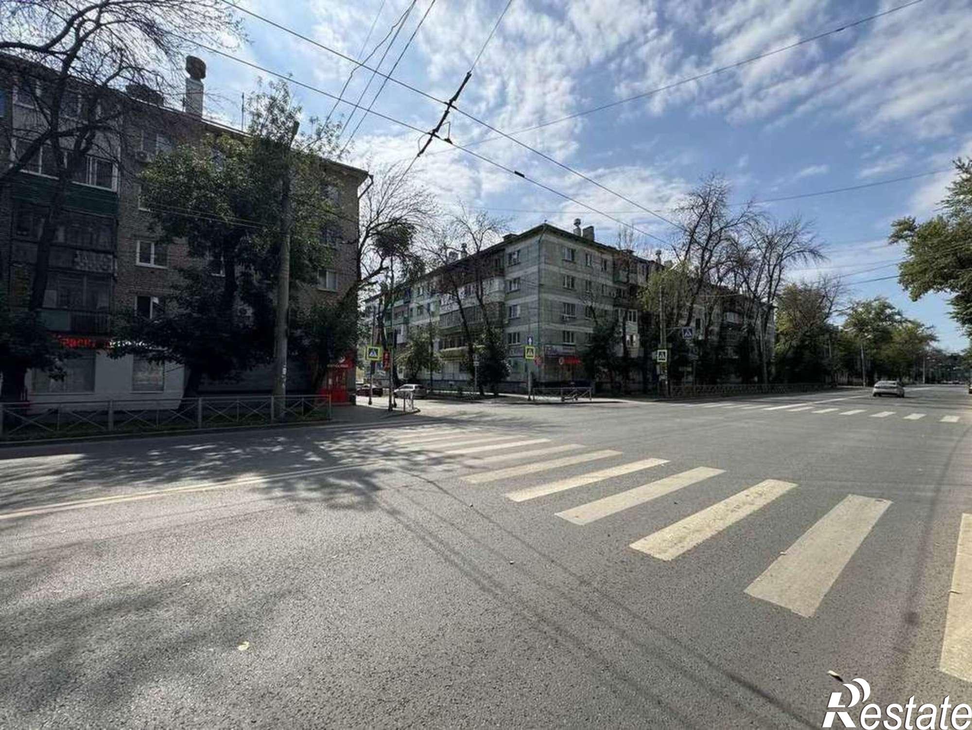 Сдать торговое помещение за 95 000 рублей на Металлургов проспект, 19