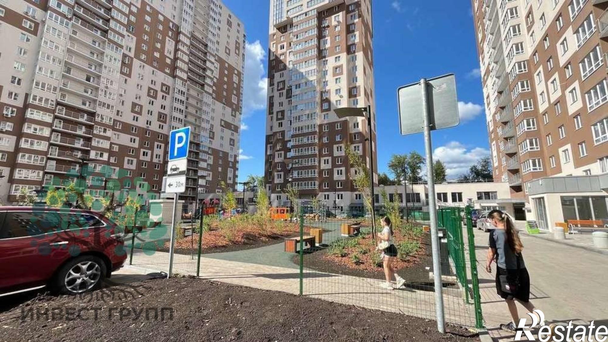 Сдать торговое помещение за 75 900 рублей на Дыбенко улица, 5