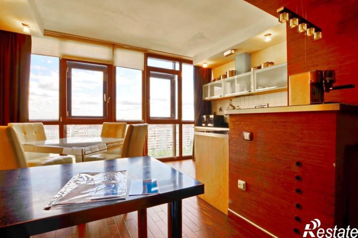 3-комн квартира Молодежная улица, 6