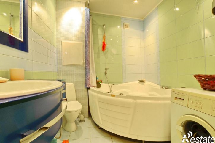 3-комн квартира Молодежная улица, 6